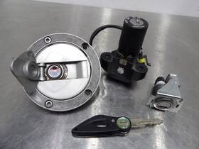 88000p100004 Benelli 17-25 302s Key Set Ignition Switch Gas Cap Seat Lock W