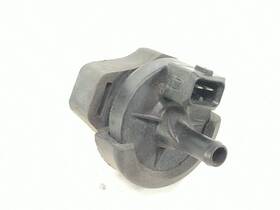 1704443 Bmw 04 R1150r Air Valve Switch Solenoid