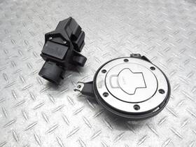 61357671272 Bmw 2006 04-08 K1200r K1200 Oem Lock Set Gas Cap Ignition Switch No Key 61357671272 Bmw 2006 04-08 K1200r K1200 Oem Lock Set Gas Cap Ignition Switch No Key