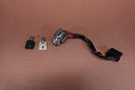 Harley Davidson 67025-99a 2000-2007 Dyna Low Rider Fxdl Ignition Lock And Key