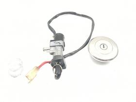 Harley-davidson 71400100 14-21 Harley-davidson Xg750 Street 750 Ignition Gas Cap Lock With Key Set