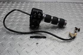 71500083c Harley-davidson 2016 Street Glide Cvo Flhxse Right Handle Bar Switch With Grip
