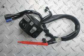 Honda 2199682 2022 Cbr1000rr Left Clip On Handle Horn Signals Switch