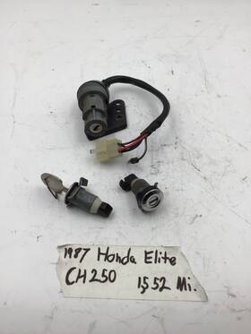 Honda 35010-km1-020 Oem 1987 Elite Ch250 Lock Set For Ignition Seat And Glovebox