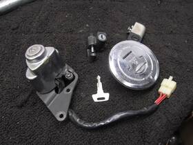 35010-mcv-a20 Honda 05 - 08 Vtx1800 Vtx 1800 T R N S Complete Lock Set With Key