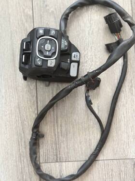 35200-mkc-a22 Honda Left Side Handlebar Switch Gl1800 2018 In Working Condition