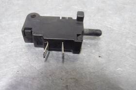 35335-mcj-750 Honda 05-06 Cbr600rr Front Handlebar Clutch Switch