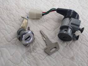 Honda A91a 1988 Sb 50 Elite Scooter Oem Key/switch Assembly With Key And Wire Harness