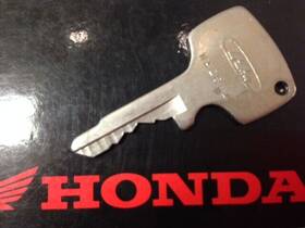 Na460 Honda Factory Hm Cut Key