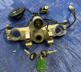27005-0649 Kawasaki 2008 - 2018 Oem Ignition Switch Gas Cap Helmet Lock Klr650