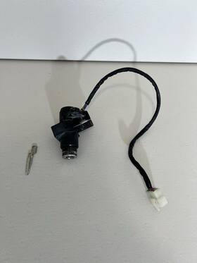 27005-1213 Kawasaki 2003 2004 03 04 Ninja Zx6r Zx636 Zx6rr Ignition Lock Switch Oem Key