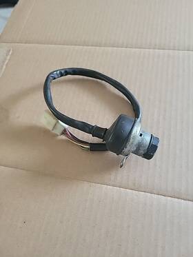 27007-003 Kawasaki Oem H2 750 Ignition Switch Key # 911 H1 500 73 74 75 76 Kh500 Lock