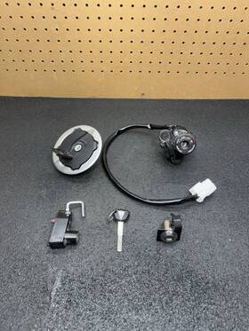 Kawasaki 56054-3854 2025 25 23-26 Ninja Zx-4r Zx4r Oem Ignition Gas Cap Lockset With Key