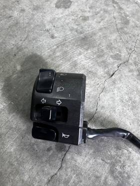 Ktm 61011070101 690 Smc Enduro Husqvarna 701 Gasgas 700 Left Handlebar Switch 76511070100