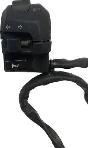 B063975 Moto Guzzi 2016 V7 Ii Special 750 Left Hand Blinker Control Switch B063975 Moto Guzzi 2016 V7 Ii Special 750 Left Hand Blinker Control Switch