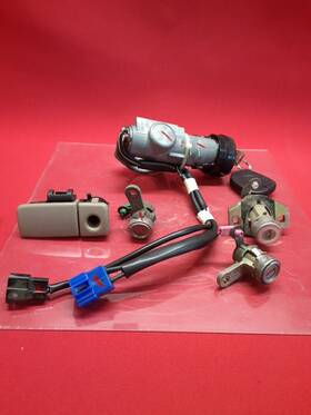 83191ae01b Subaru 2000-2005 Outback Legacy Ignition Lock Cylinder Set With Keys