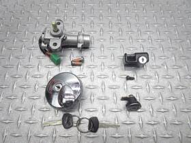 37000-41820 Suzuki 2003 01-05 Boulevard C50 Vl800 Lock Set Ignition Switch Fuel Cap With Key
