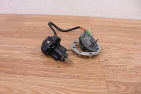 37100-02f00 Suzuki 1997 Tl1000s Ignition Switch With Gas Cap / Lock Set