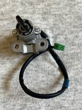 37100-16g41 Suzuki 2015-2023 Sv650 / Sfv 650 Oem Ignition Switch