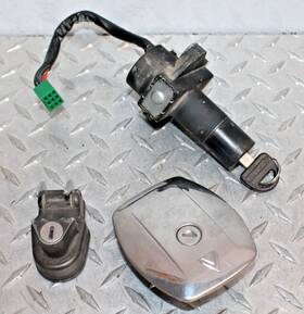 37100-44500 Suzuki 1982 Gs450ga Suzukimatic Ignition Switch Gas Cap Lock Set