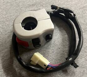 4011082-385 Victory Take Off Oem Vegas Rh Turn Signal Hand Control Switch Gray -