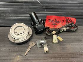 476-8986 Yamaha 2013 Yzf R1 Lock Set Key Ignition Gas Cap Seat Oem #51024