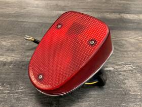 4nk-84700-00-00 Yamaha Xvs1100 1100 Xvs650 650 Vstar Rear Brake Taillight Tail Light Lamp Oem