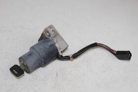 5r2-82501-01-00 Yamaha 1985 Xt350 Ignition Switch Cap Key Xt 250 84 350 85/2