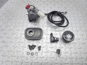 5ru-82501-21-00 Yamaha 2006 05-14 Yp400 Majesty Lock Set Ignition Switch Fuel Gas Cap With Key