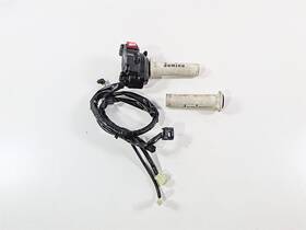 Yamaha B3l-8291r-02-00 2024 Yzf R1 Rn65 Right Hand Control Switch - Read B3l-8291r-03-00