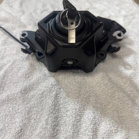 B7n-82501-10-00 Yamaha Oem Ignition Switch With Key 2021 2022 2023 Mt09 Mt-09