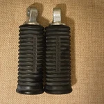 Harley Davidson Oem Black Large Cushioned Footpegs Pair 49110-98. Fixed Price $38.95.
