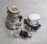 09 Harley Dyna Fat Bob Fxdf Lock Set Ignition Key Switch Steering 71430-06B. Fixed Price $119.57.