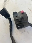 09-11 Kawasaki Ninja ER650 Left Handlebar Switch Turn Signal Control Button. Fixed Price $26.93.